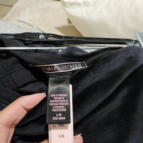 Victoria Secret Black Velour Set Top-L Pants-XL NWT - Picture 7 of 8